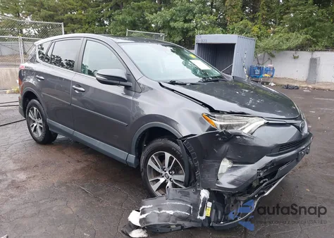 2018 Toyota Rav4 Xle z USA, uszkodzony, nr VIN 2T3RFREV2JW790087